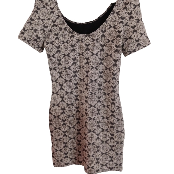 TOPSHOP SCOOP NECKLINE MINI - Picture 2 of 3